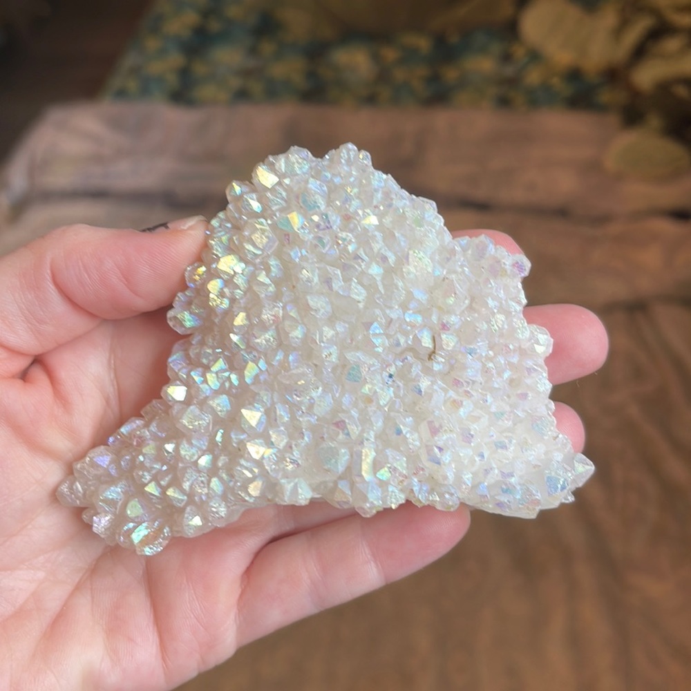 Aura quartz cluster